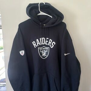 Las Vegas Raiders men’s sweatshirt